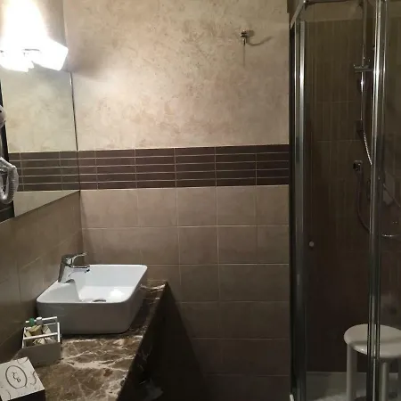 ゲストハウス Les De La Place サンレモ