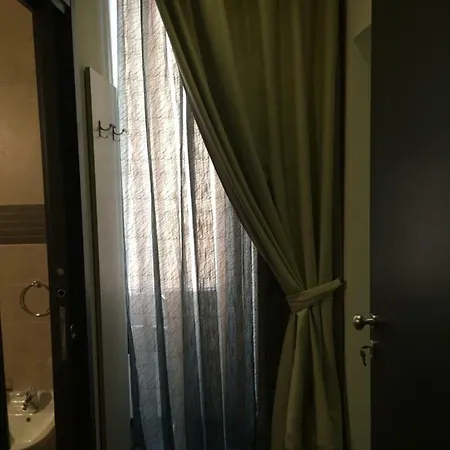 Les De La Place 4* サンレモ