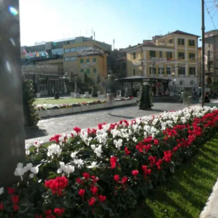 Les De La Place サンレモ