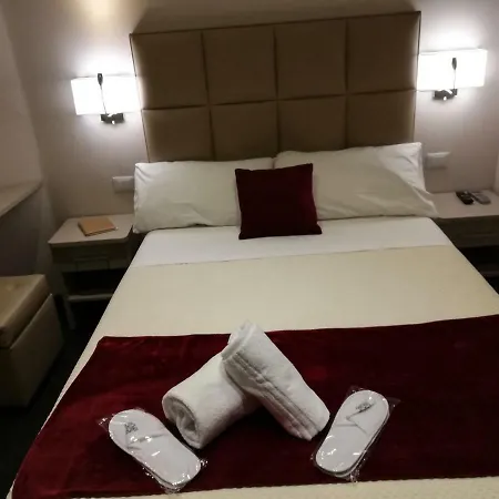 Les De La Place Guest house