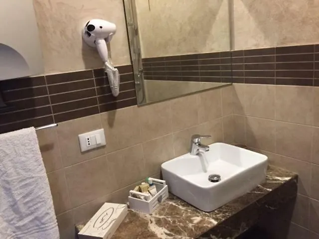 Πανσιόν Les De La Place Σαν Ρέμο