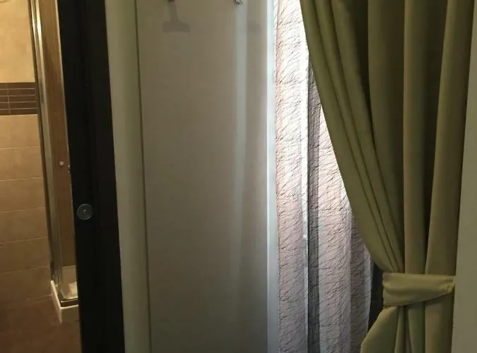 Gæstehus Les De La Place Sanremo